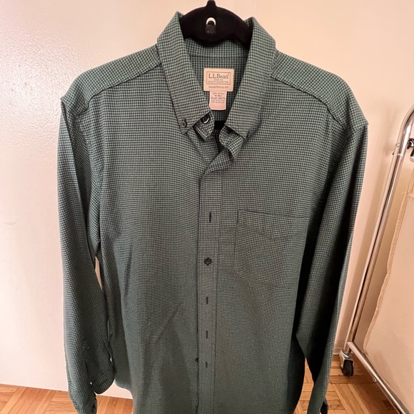 LL bean flannel - Picture 2 of 2